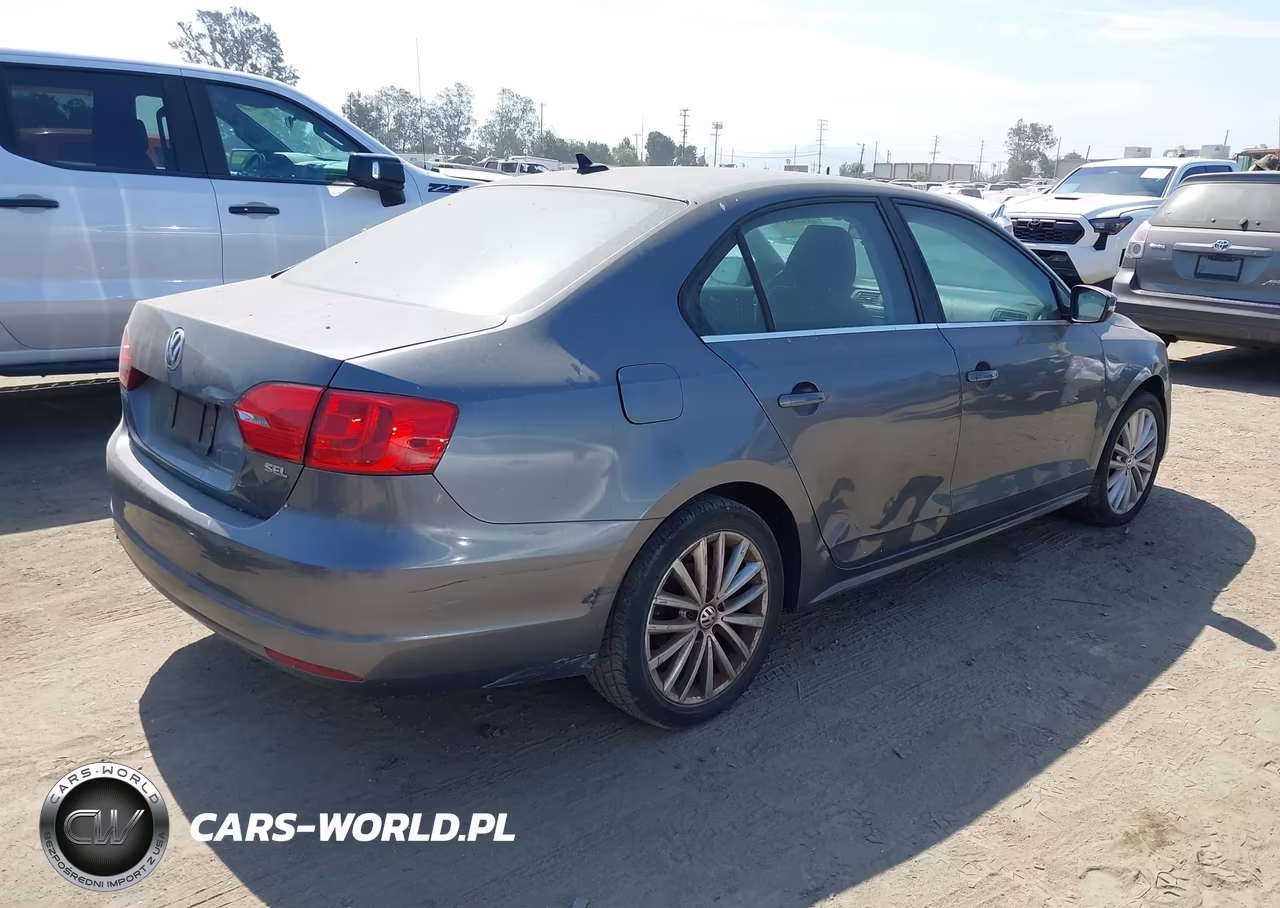 2014 Volkswagen Jetta 1.8T Sel VIN:3VWL17AJ4EM387437 - 4