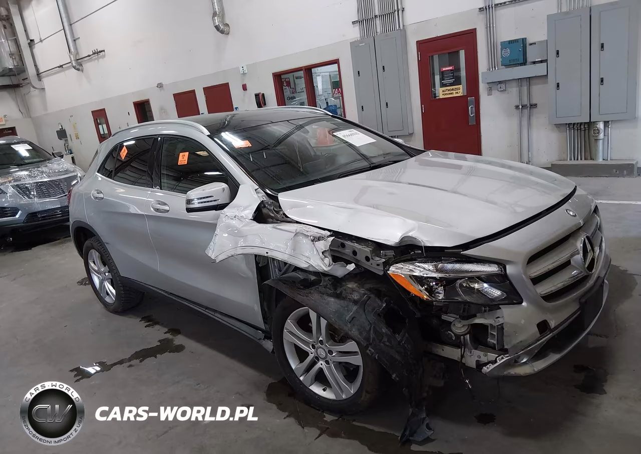 2017 Mercedes-Benz Gla 250 4Matic – zdjęcie 1 z 19