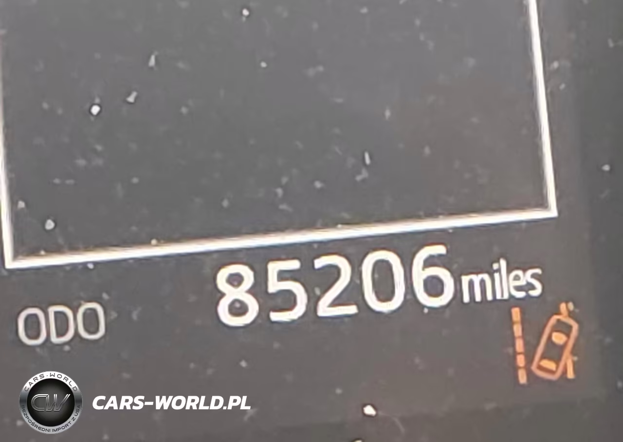2018 Toyota Camry Le VIN:4T1B11HK3JU528753 - 15
