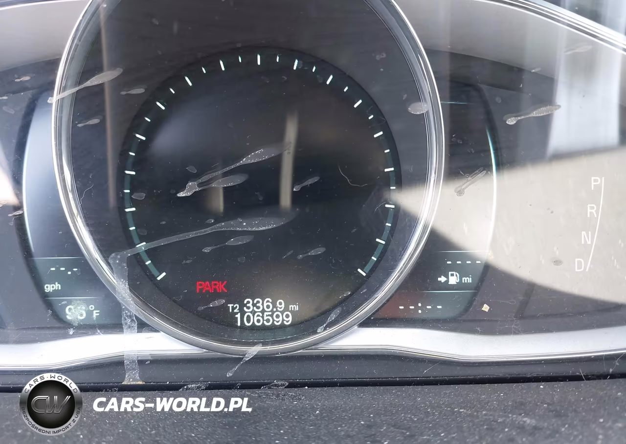 2015 Volvo S60 T6 VIN:YV149MFB7F2318356 - 14