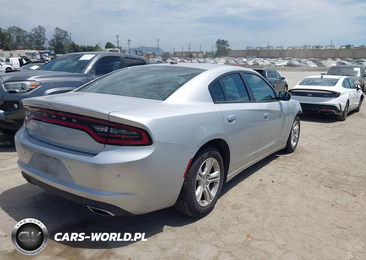 2019 Dodge Charger Sxt Rwd VIN:2C3CDXBG7KH754925 - 4
