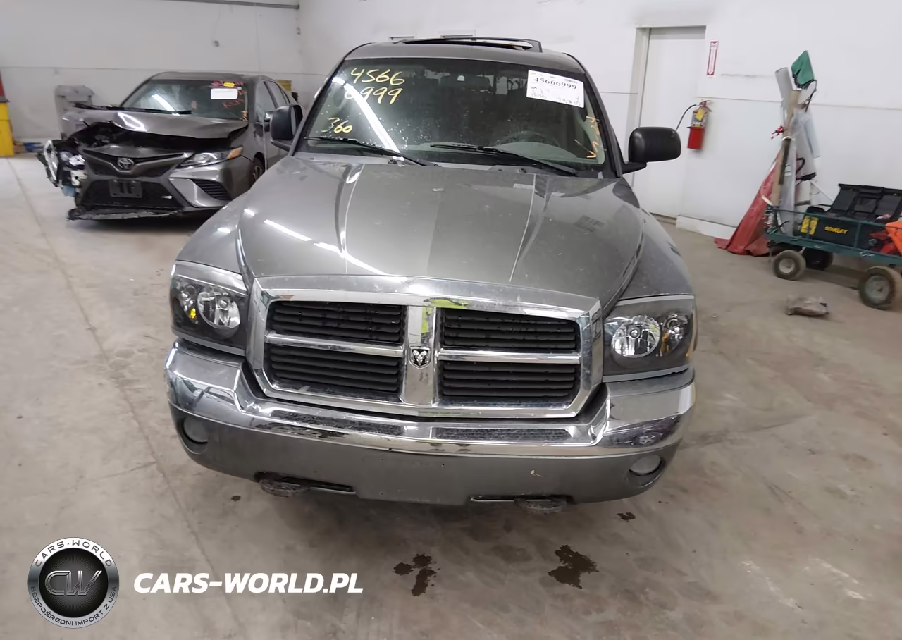 2007 Dodge Dakota Laramie VIN:1D7HW58P87S268976 - 13