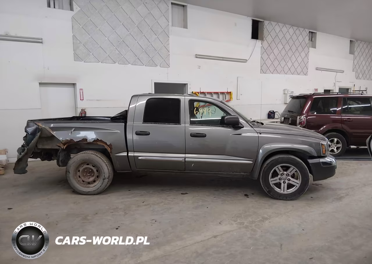 2007 Dodge Dakota Laramie VIN:1D7HW58P87S268976 - 14