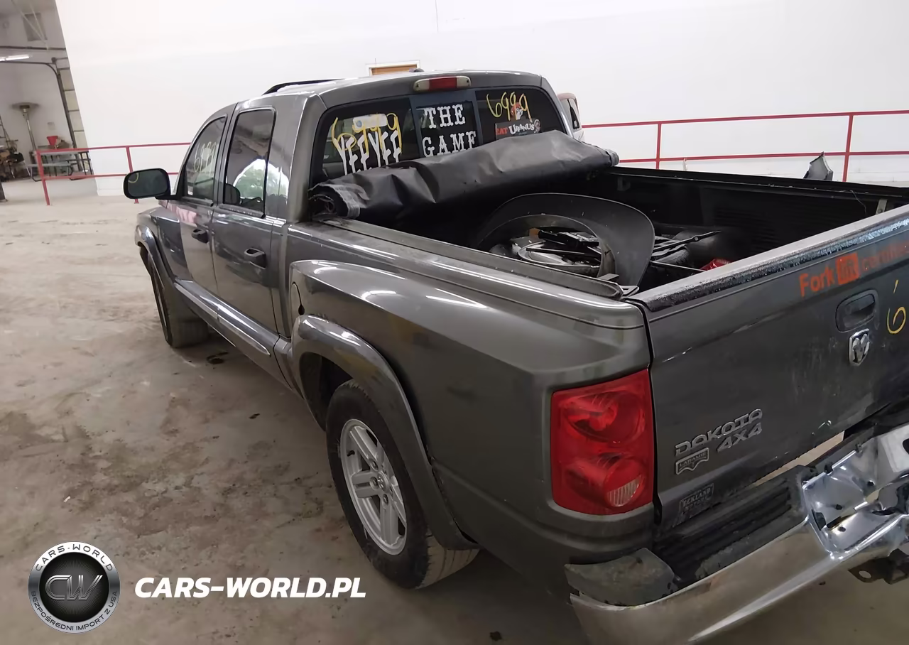 2007 Dodge Dakota Laramie VIN:1D7HW58P87S268976 - 3