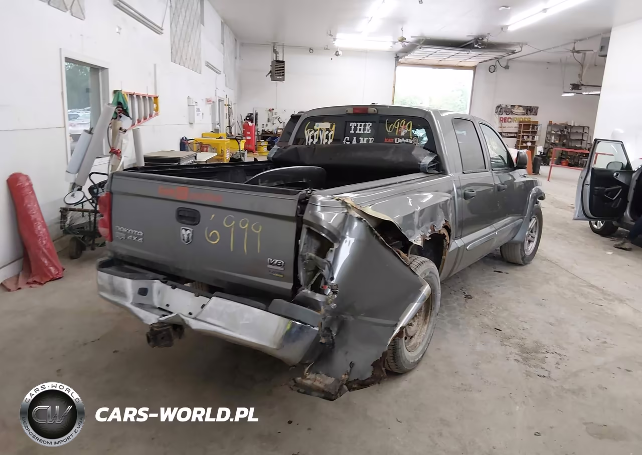 2007 Dodge Dakota Laramie VIN:1D7HW58P87S268976 - 4