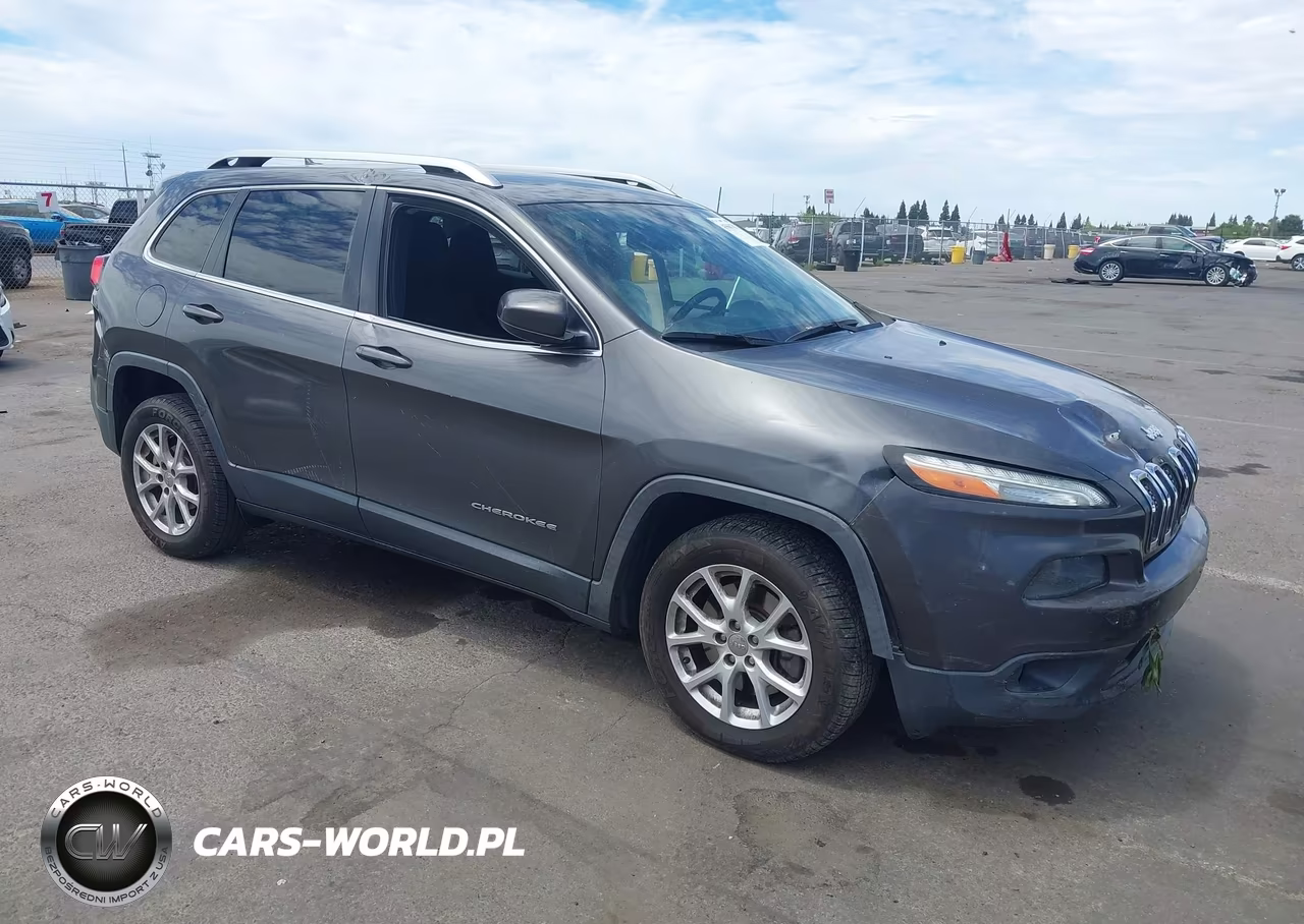 2015 Jeep Cherokee Latitude – zdjęcie 1 z 16
