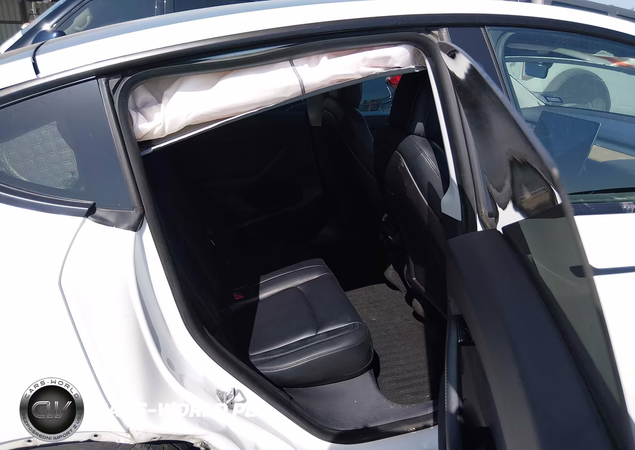 2020 Tesla Model Y Long Range Dual Motor All-Wheel Drive VIN:5YJYGDEE1LF009628 - 8