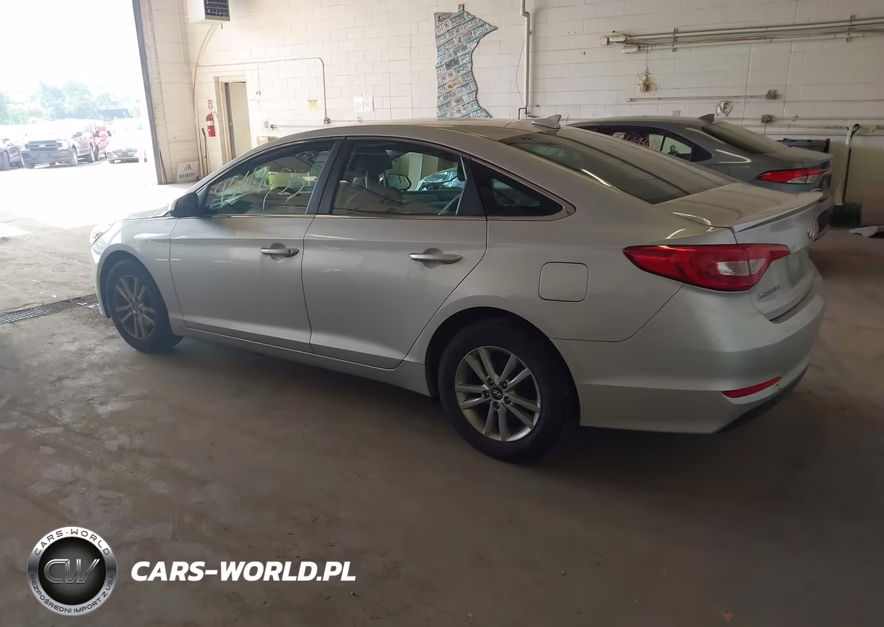 2017 Hyundai Sonata VIN:5NPE24AF6HH490985 - 3