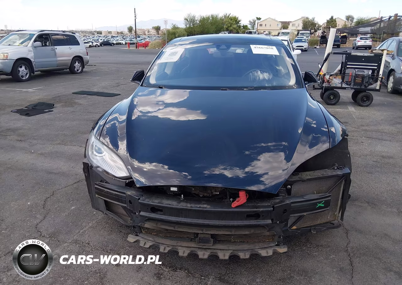 2015 Tesla Model S VIN:5YJSA1H24FFP77759 - 11