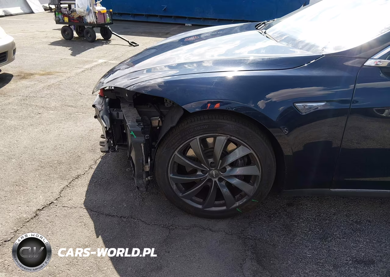 2015 Tesla Model S VIN:5YJSA1H24FFP77759 - 19