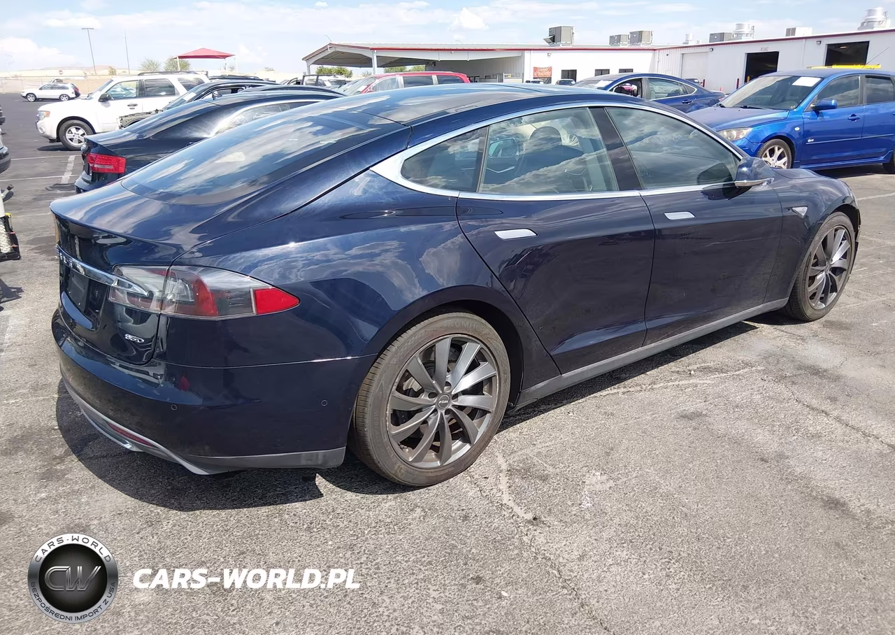 2015 Tesla Model S VIN:5YJSA1H24FFP77759 - 4