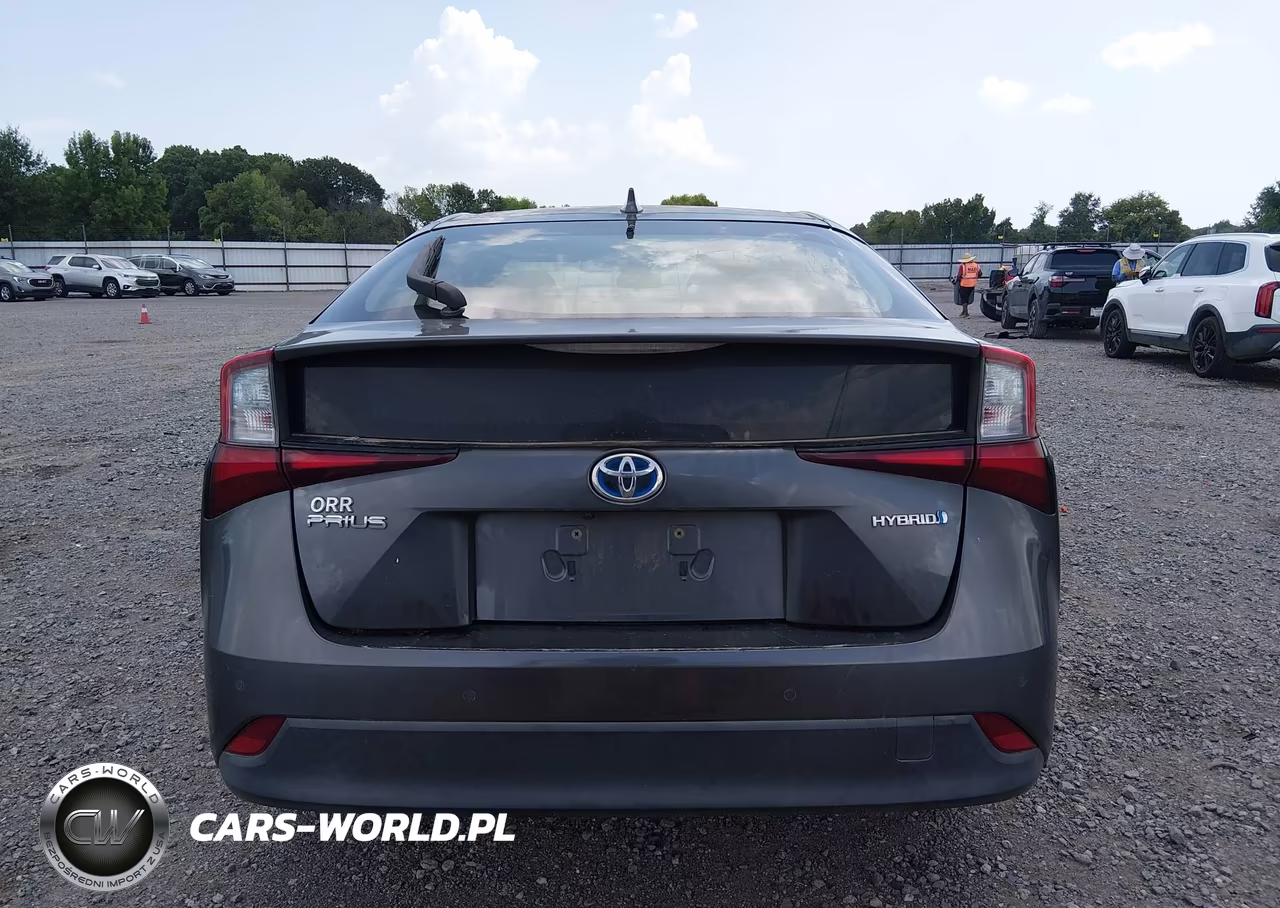 2019 Toyota Prius Le VIN:JTDKARFU3K3075443 - 16