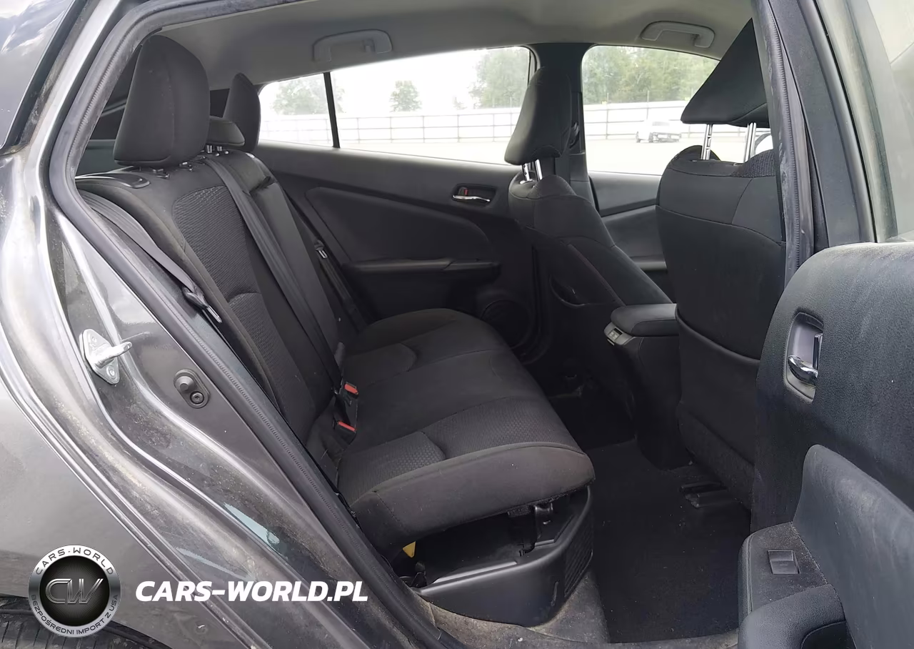 2019 Toyota Prius Le VIN:JTDKARFU3K3075443 - 8