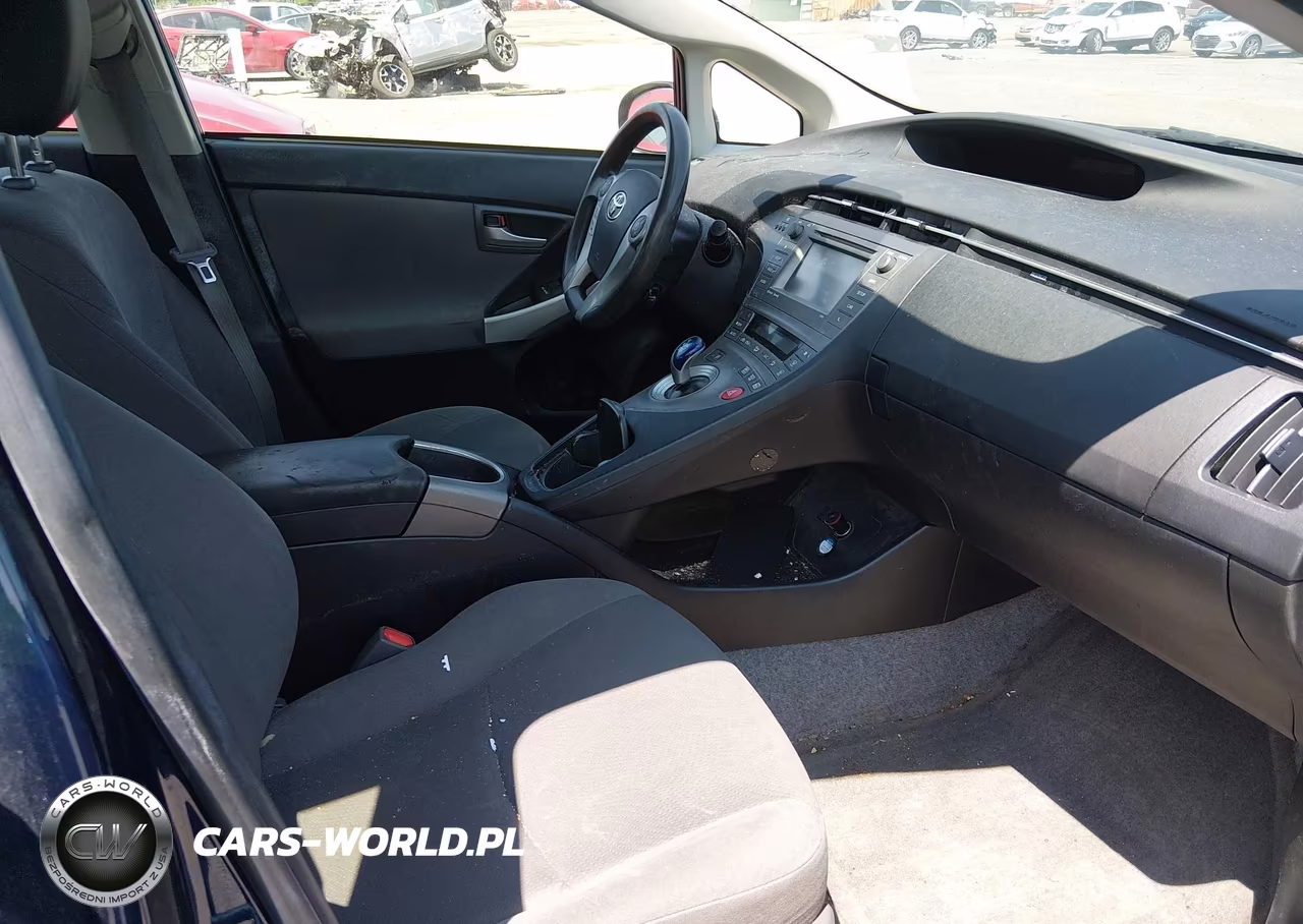 2015 Toyota Prius Three VIN:JTDKN3DU1F1891864 - 5