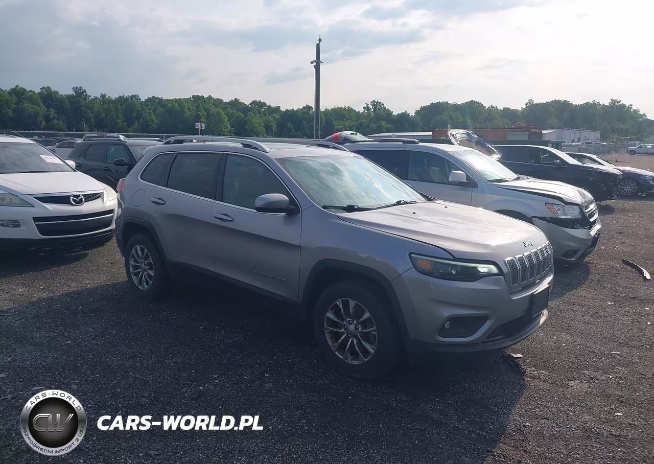 2019 Jeep Cherokee Latitude Plus 4X4 VIN:1C4PJMLB4KD101344 - 1