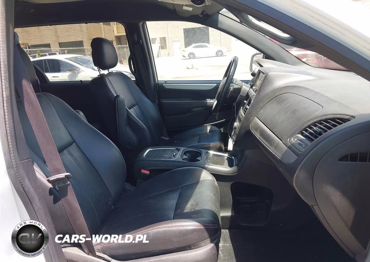 2016 Dodge Grand Caravan R-T VIN:2C4RDGEG8GR277585 - 5