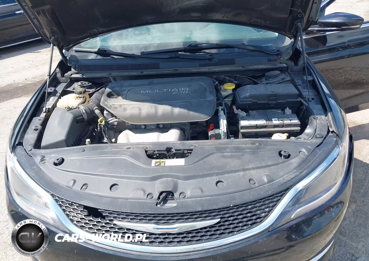 2015 Chrysler 200 C VIN:1C3CCCCB8FN714378 - 10