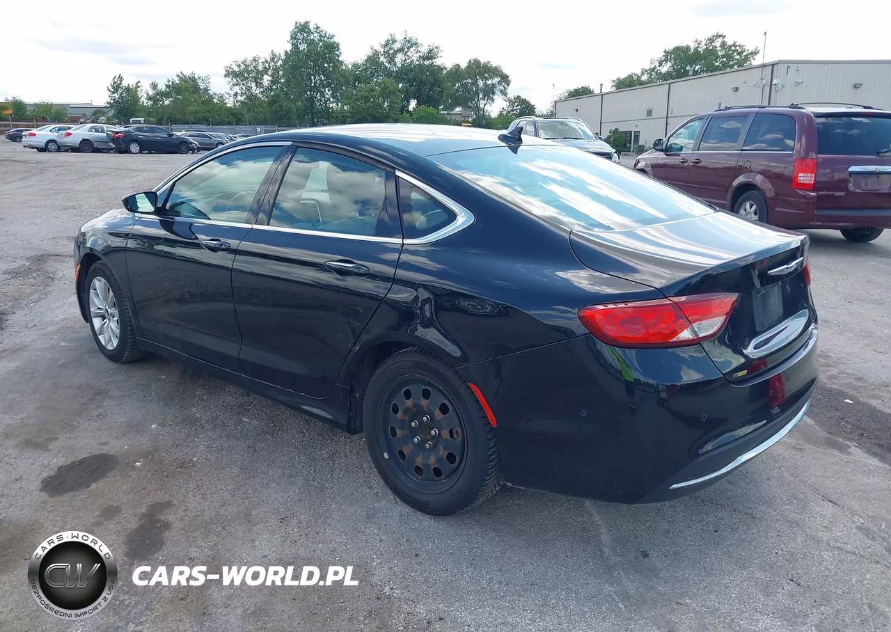 2015 Chrysler 200 C VIN:1C3CCCCB8FN714378 - 3