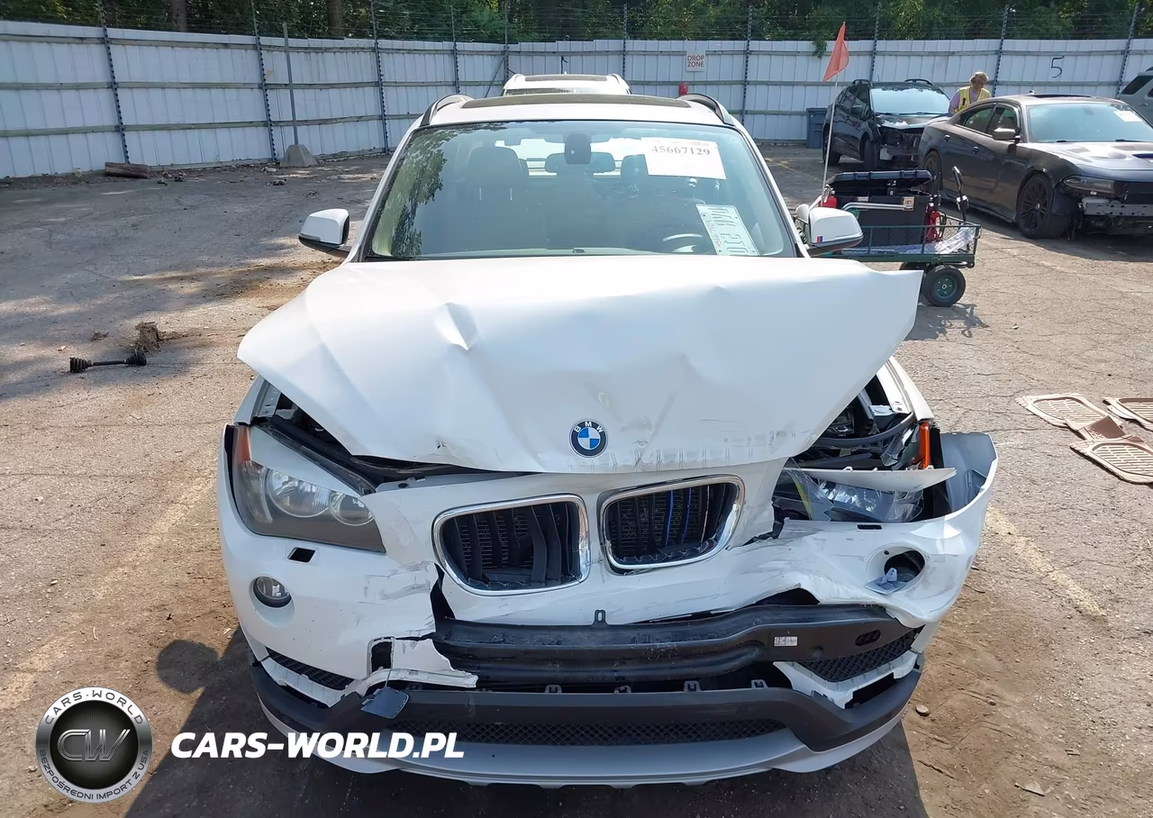2015 BMW X1 xDrive28I VIN:WBAVL1C53FVY26120 - 12