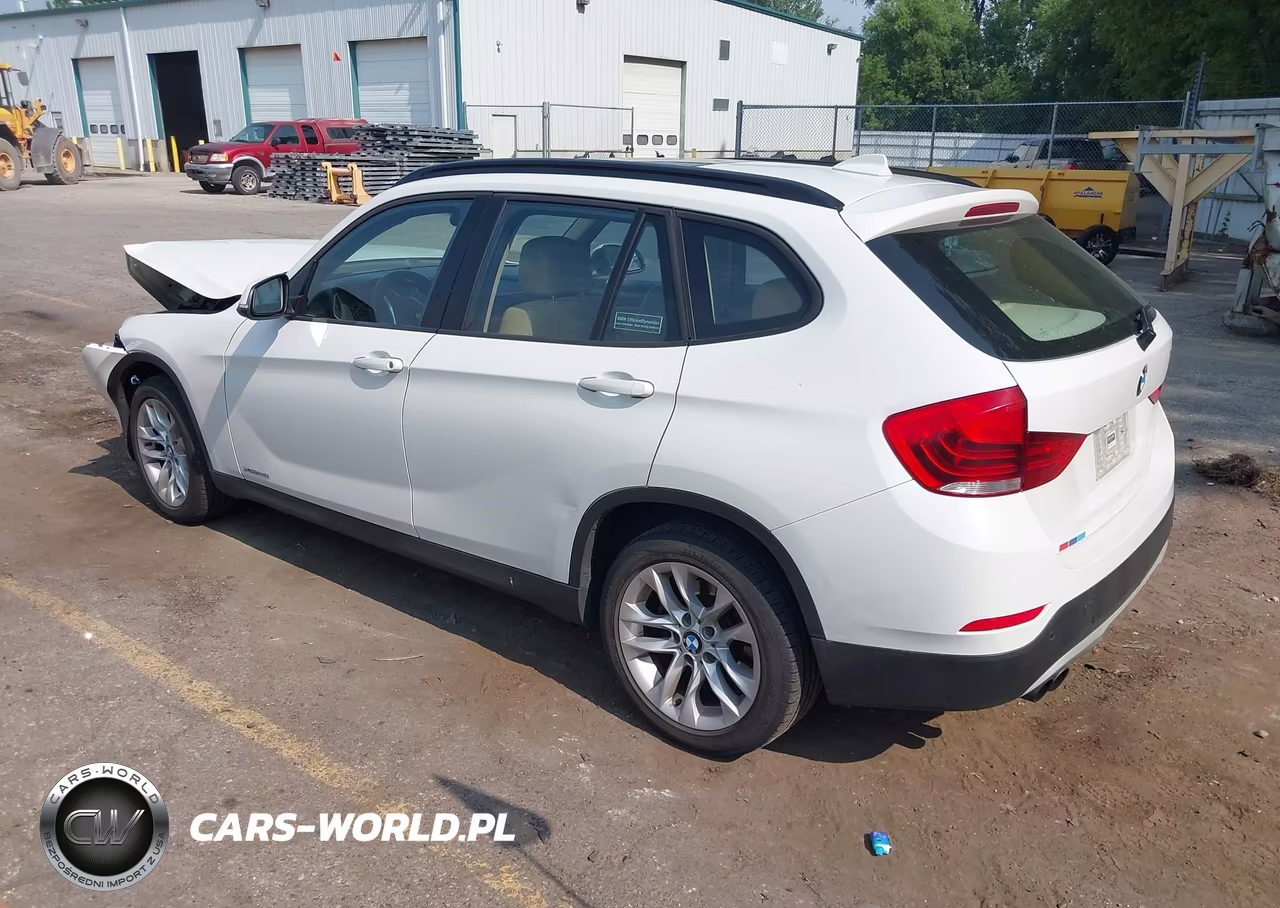 2015 BMW X1 xDrive28I VIN:WBAVL1C53FVY26120 - 3