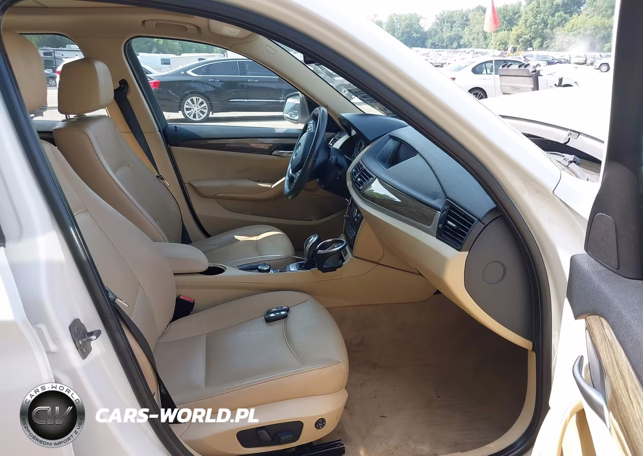 2015 BMW X1 xDrive28I VIN:WBAVL1C53FVY26120 - 5