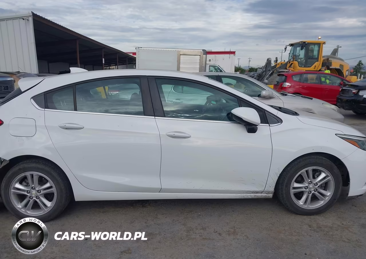 2018 Chevrolet Cruze Lt Auto VIN:3G1BE6SM6JS587790 - 13