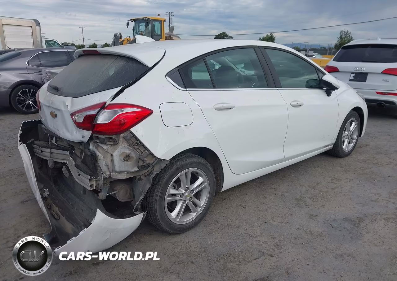 2018 Chevrolet Cruze Lt Auto VIN:3G1BE6SM6JS587790 - 4