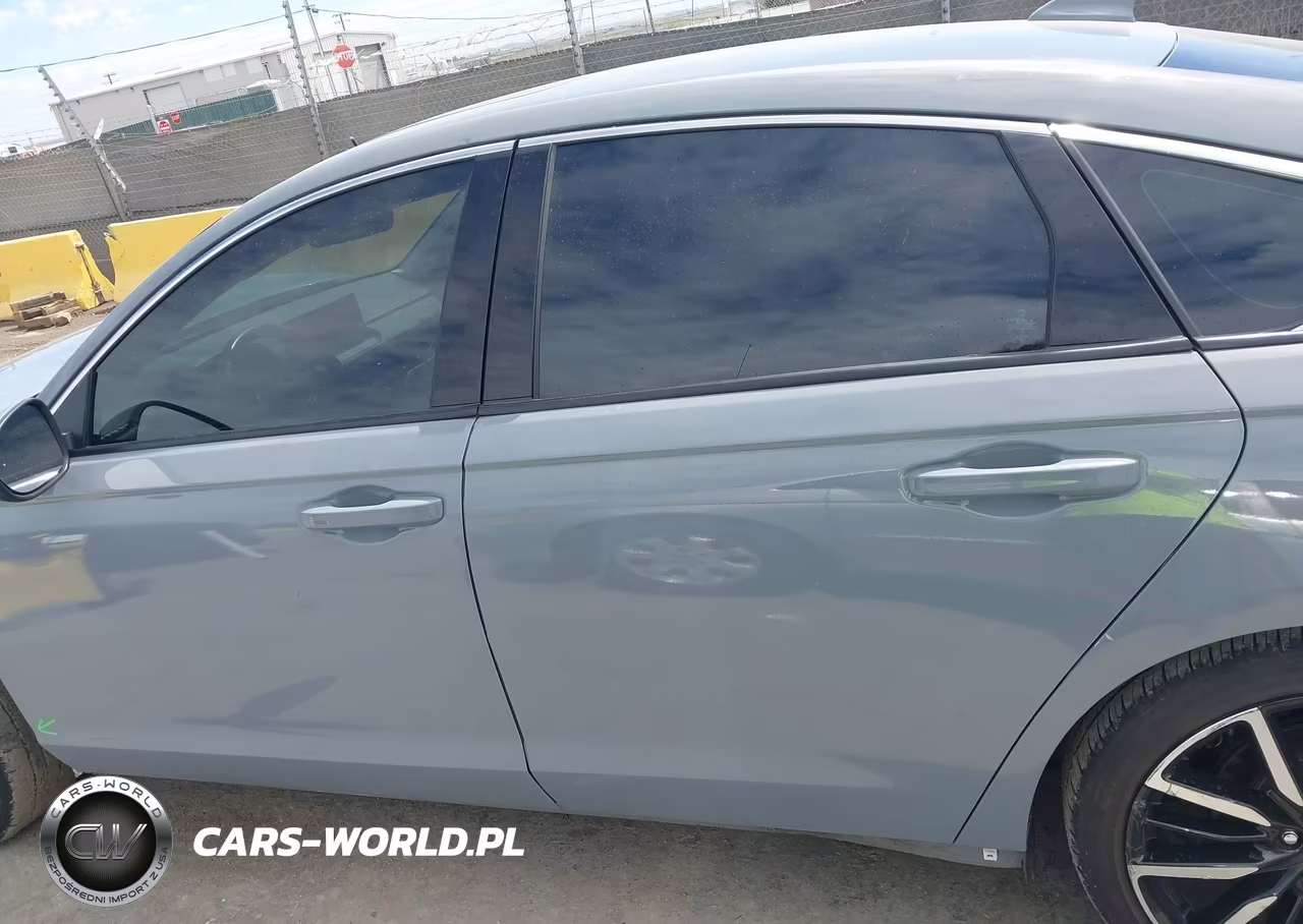 2023 Honda Accord Touring Hybrid VIN:1HGCY2F83PA006055 - 15