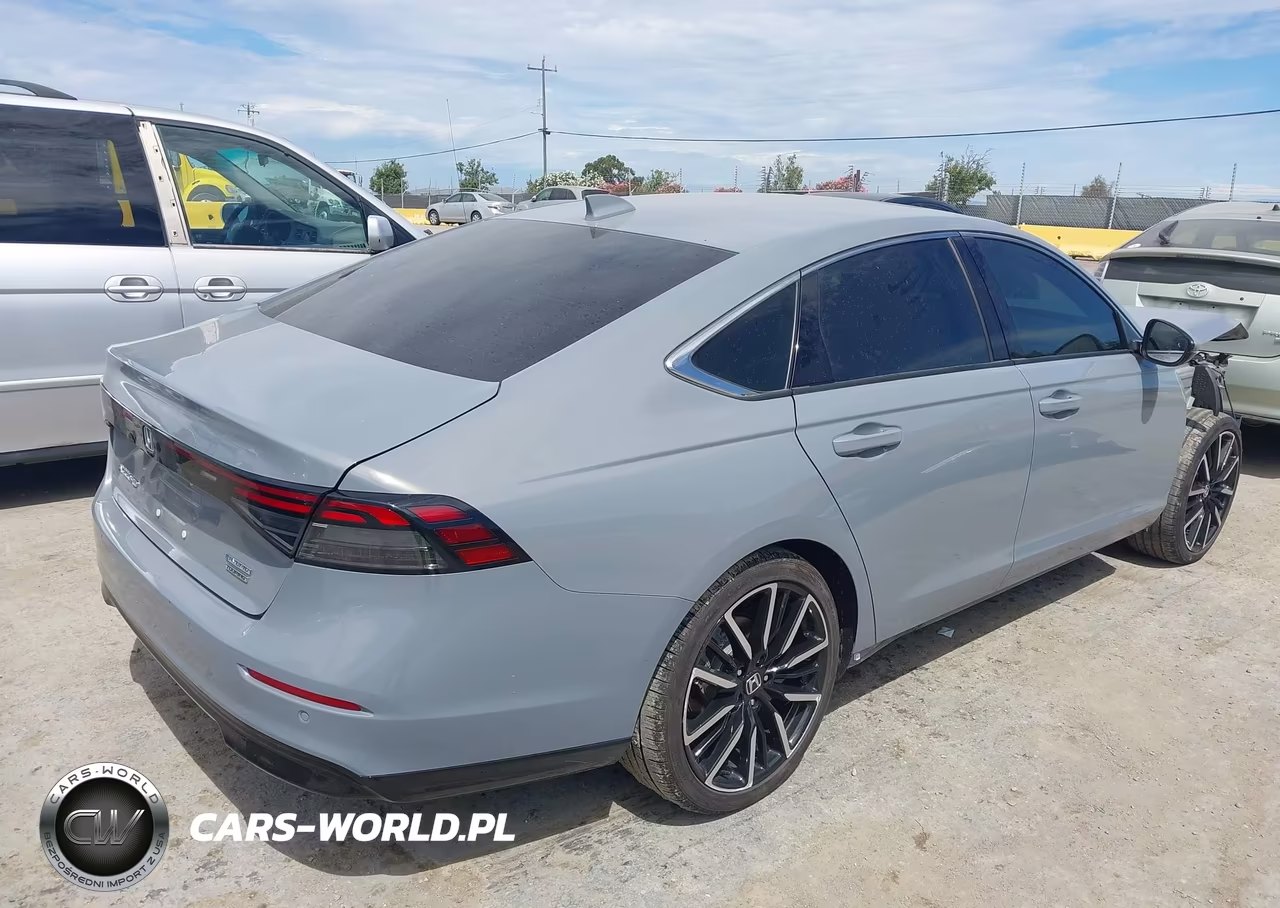 2023 Honda Accord Touring Hybrid VIN:1HGCY2F83PA006055 - 4