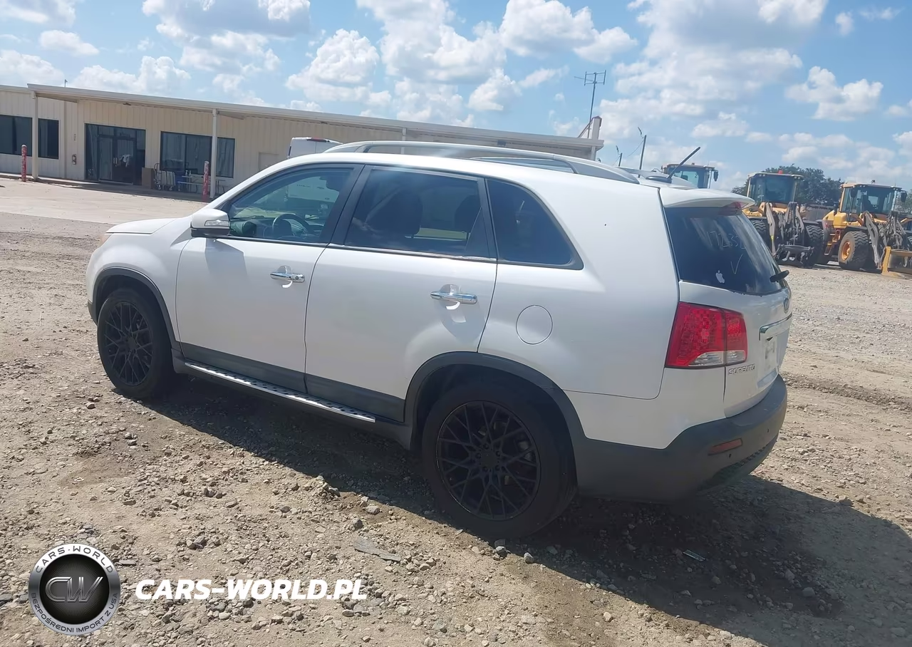 2011 Kia Sorento Ex V6 VIN:5XYKU4A24BG172632 - 3