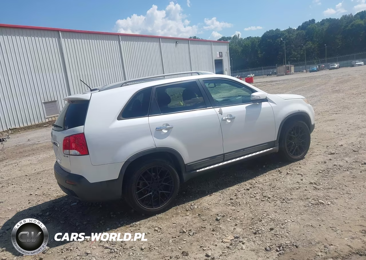 2011 Kia Sorento Ex V6 VIN:5XYKU4A24BG172632 - 4