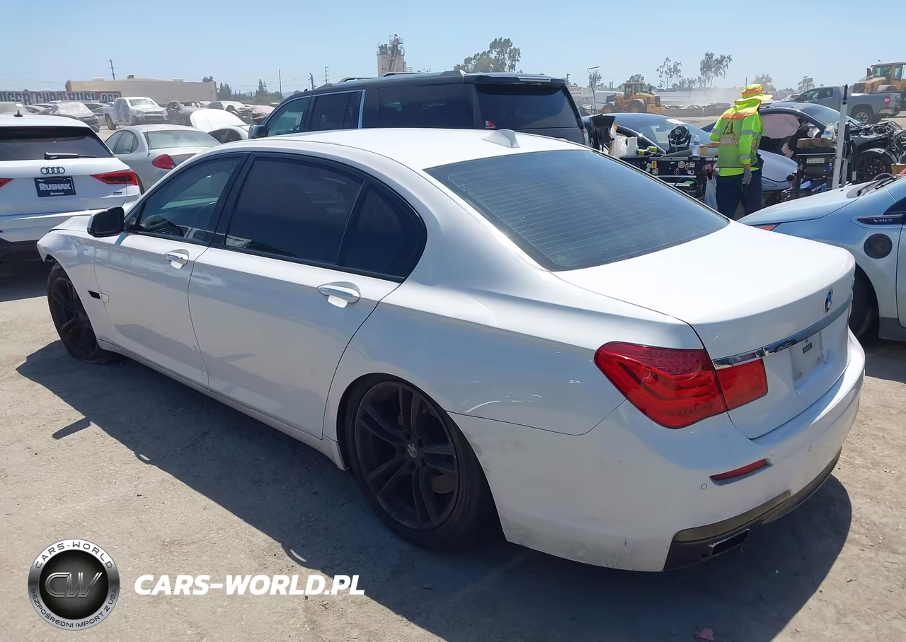 2012 BMW 750Li VIN:WBAKB8C54CDX20498 - 3