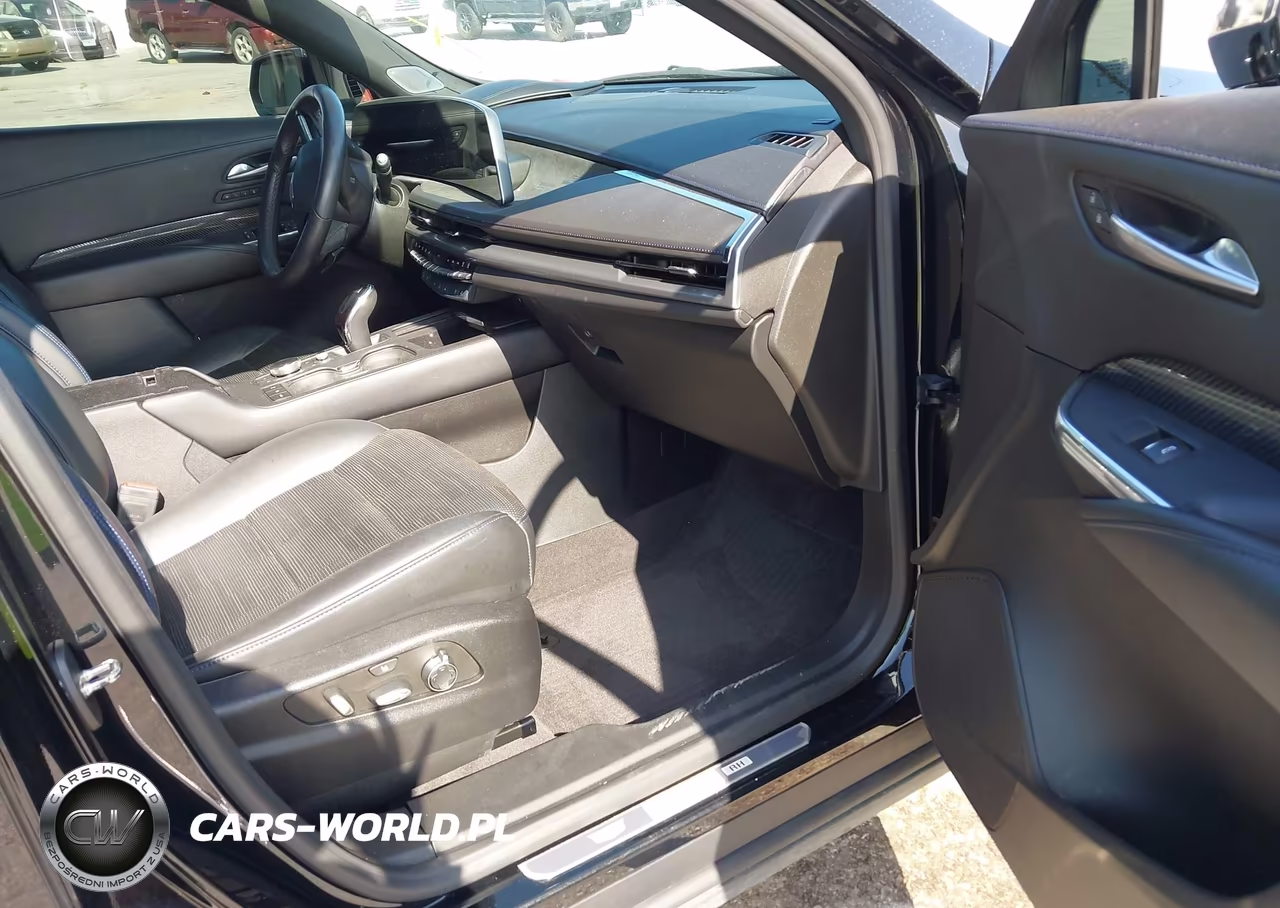 2024 Cadillac Xt4 Fwd Sport VIN:1GYFZER48RF113783 - 5
