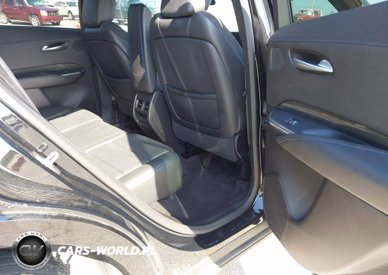 2024 Cadillac Xt4 Fwd Sport VIN:1GYFZER48RF113783 - 8