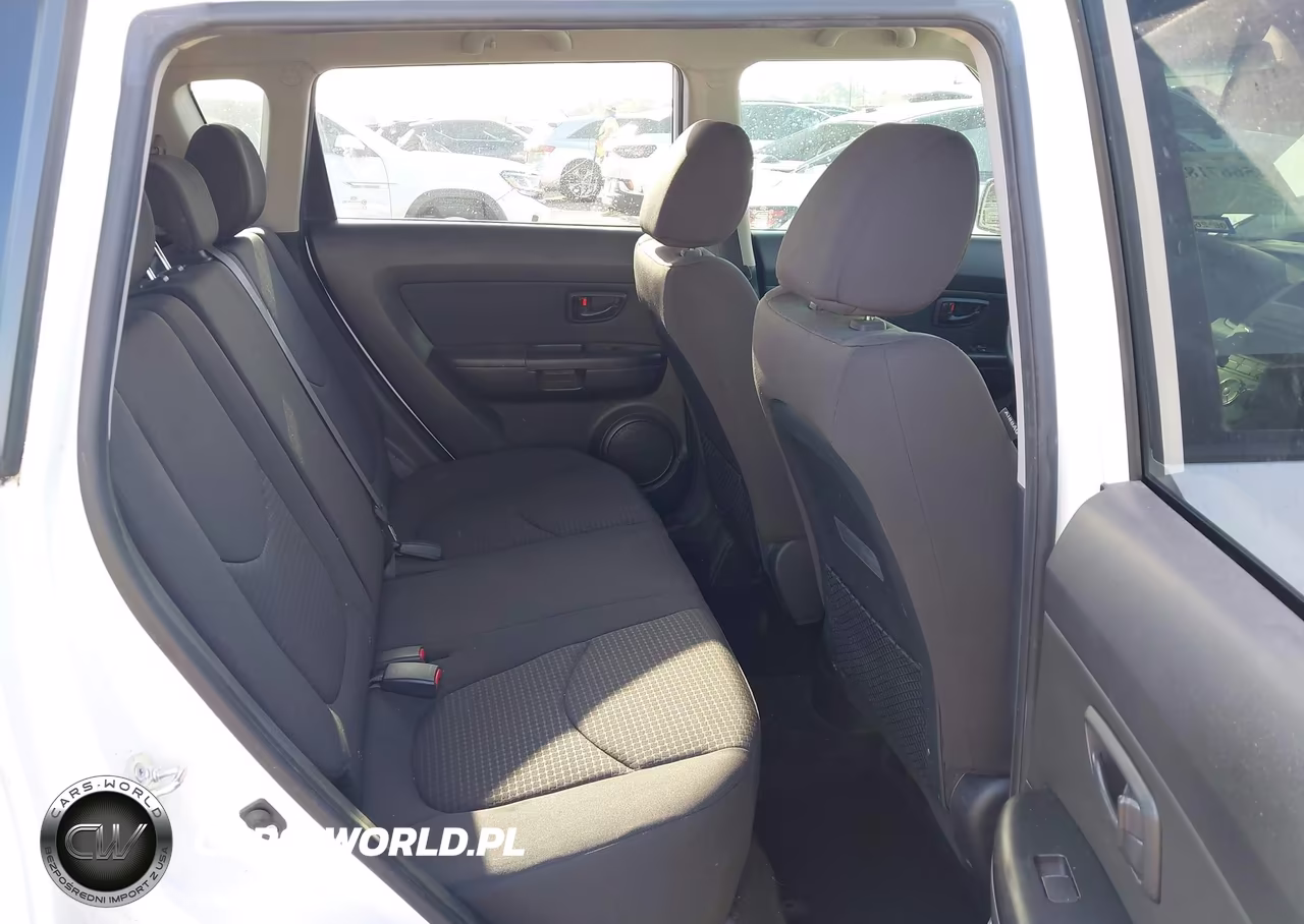2013 Kia Soul VIN:KNDJT2A56D7772162 - 8