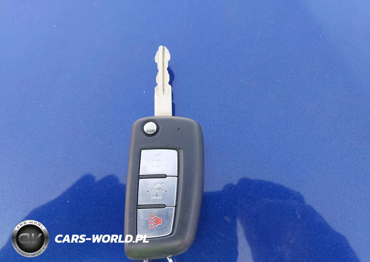 2019 Nissan Rogue S VIN:5N1AT2MV2KC812362 - 11