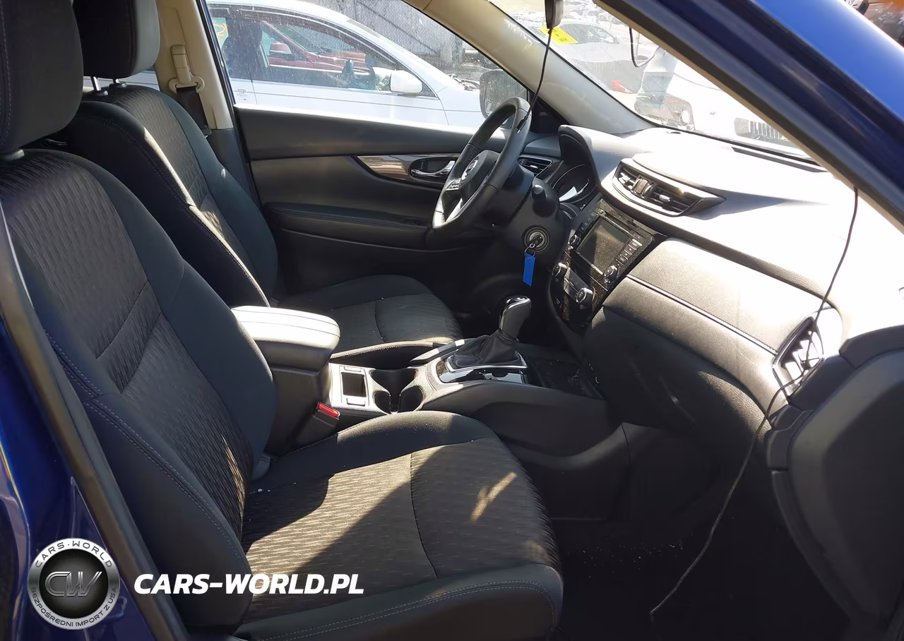 2019 Nissan Rogue S VIN:5N1AT2MV2KC812362 - 5