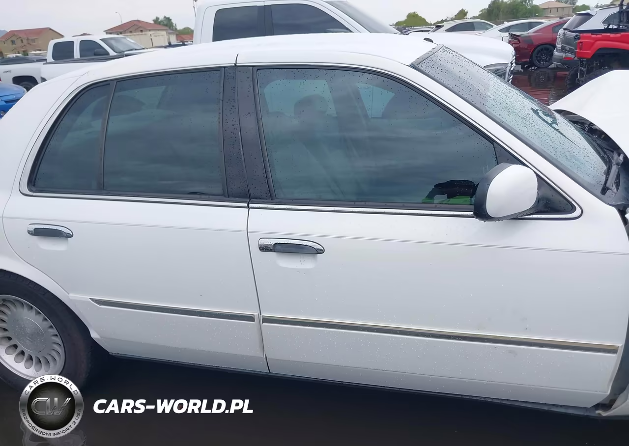 2001 Mercury Grand Marquis Ls VIN:2MEFM75W91X683872 - 13