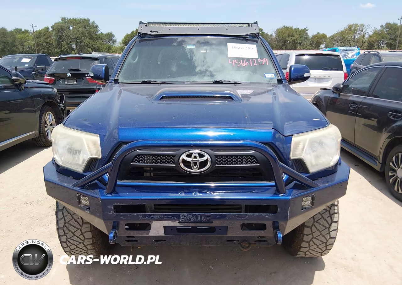 2015 Toyota Tacoma Base V6 VIN:5TFLU4ENXFX116626 - 12