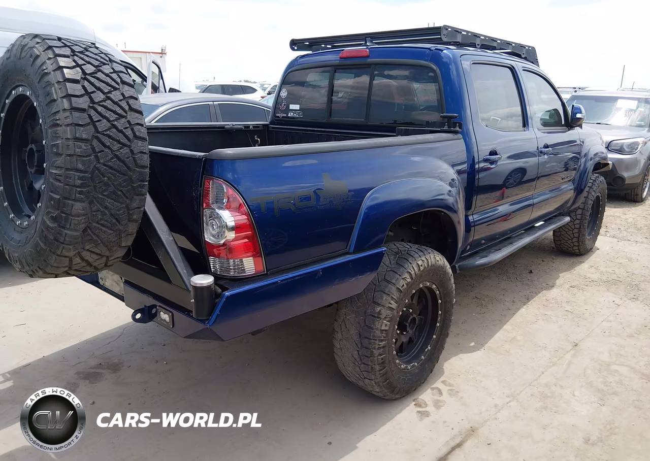 2015 Toyota Tacoma Base V6 VIN:5TFLU4ENXFX116626 - 4