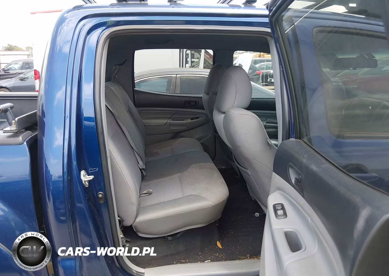 2015 Toyota Tacoma Base V6 VIN:5TFLU4ENXFX116626 - 8