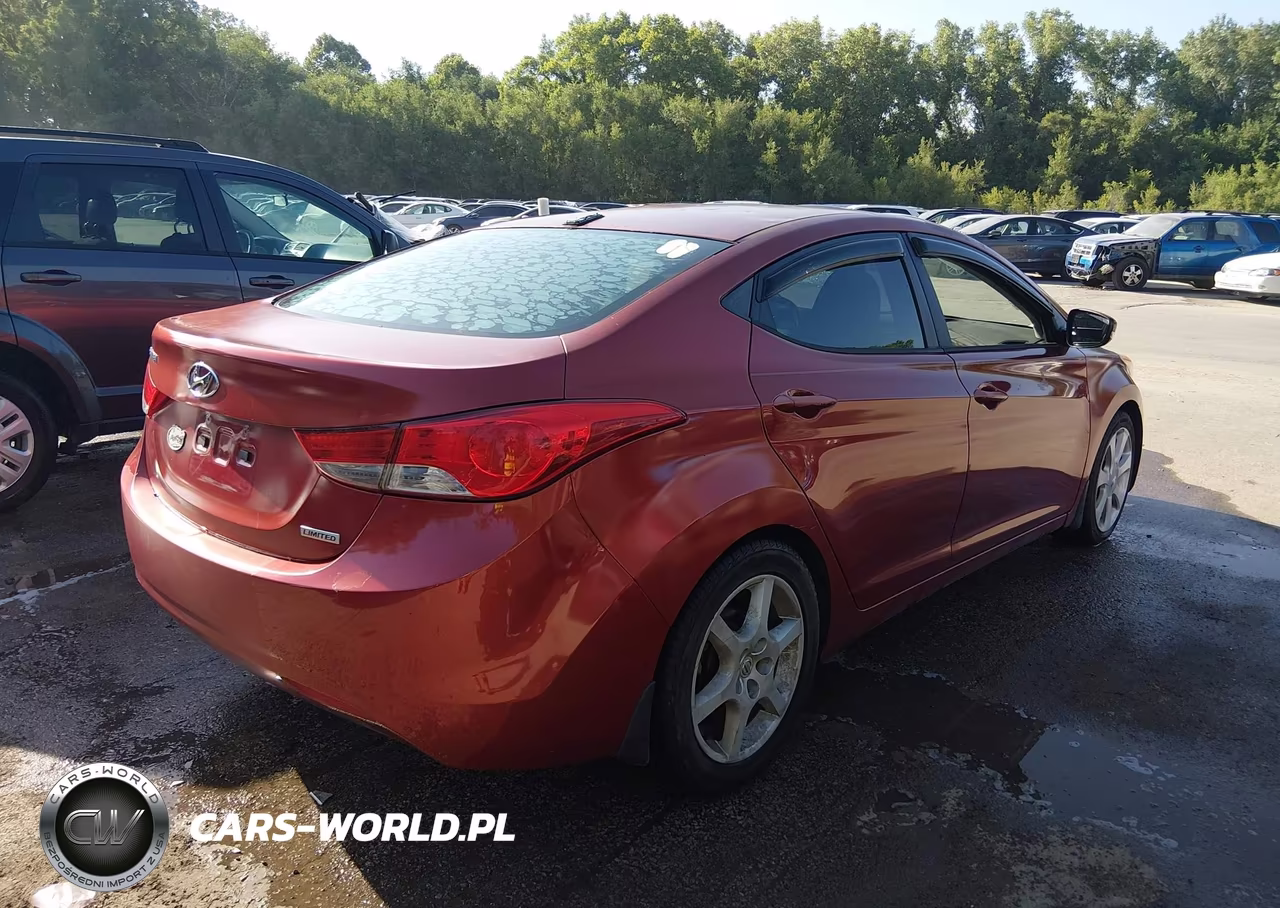 2013 Hyundai Elantra Limited VIN:5NPDH4AE9DH348027 - 4