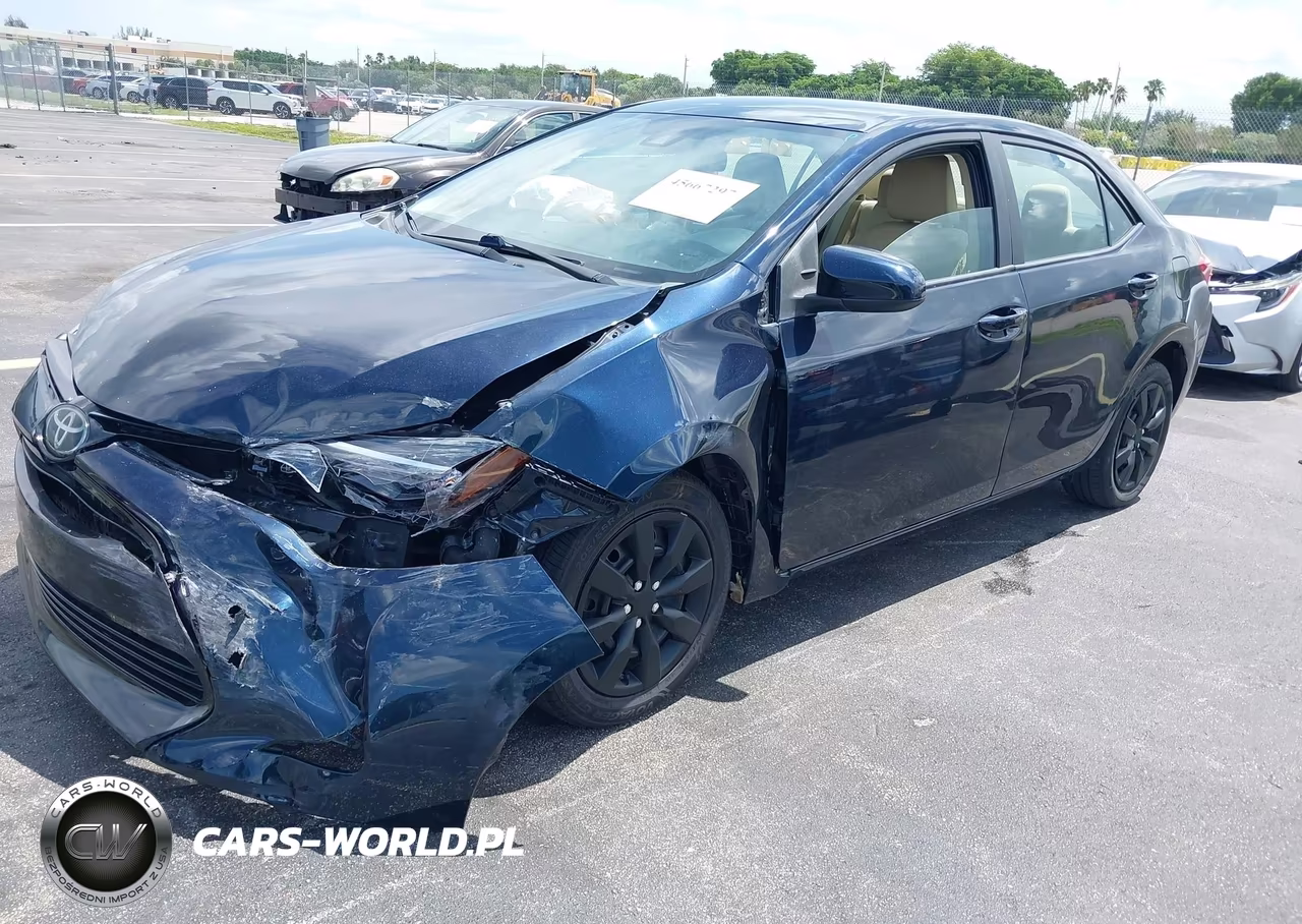 2018 Toyota Corolla Le VIN:5YFBURHE3JP771741 - 2