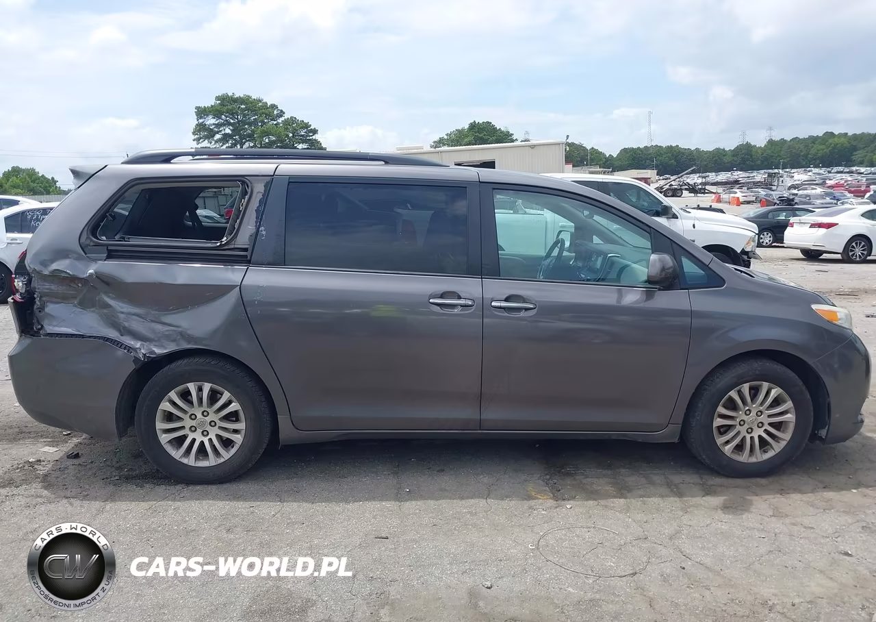 2015 Toyota Sienna Xle 8 Passenger VIN:5TDYK3DC7FS620143 - 13