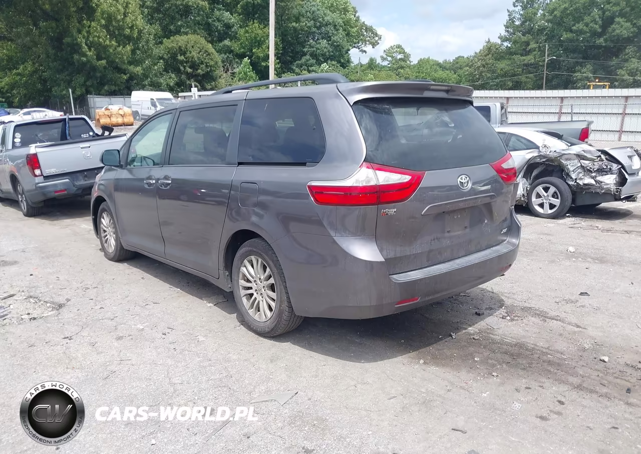 2015 Toyota Sienna Xle 8 Passenger VIN:5TDYK3DC7FS620143 - 3