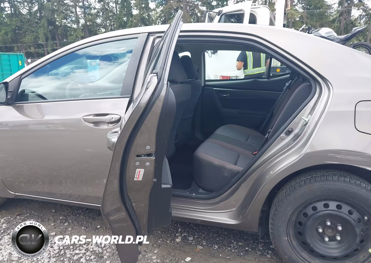 2018 Toyota Corolla Le VIN:2T1BURHE5JC046206 - 8