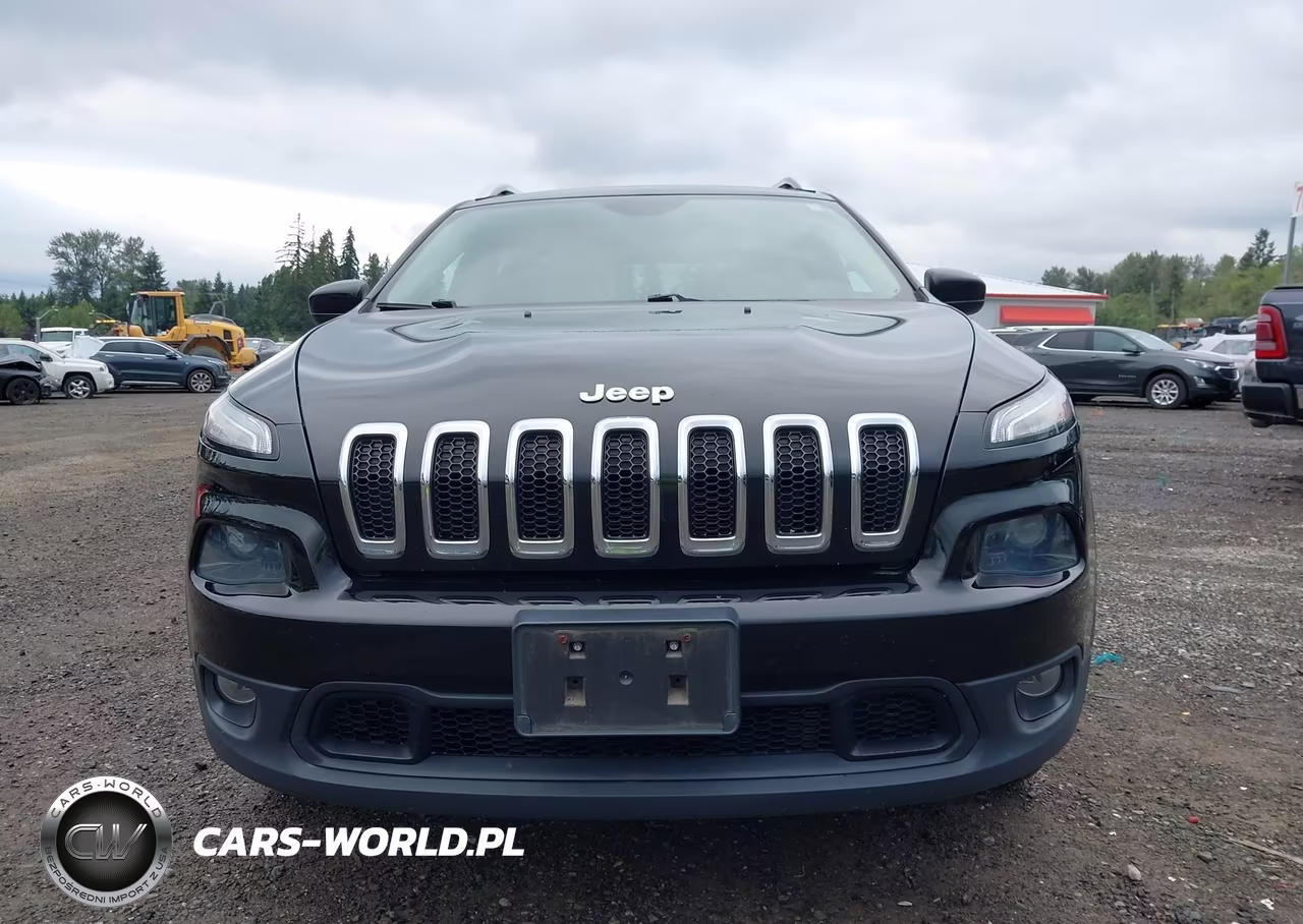 2018 Jeep Cherokee Latitude 4X4 VIN:1C4PJMCB8JD528444 - 12