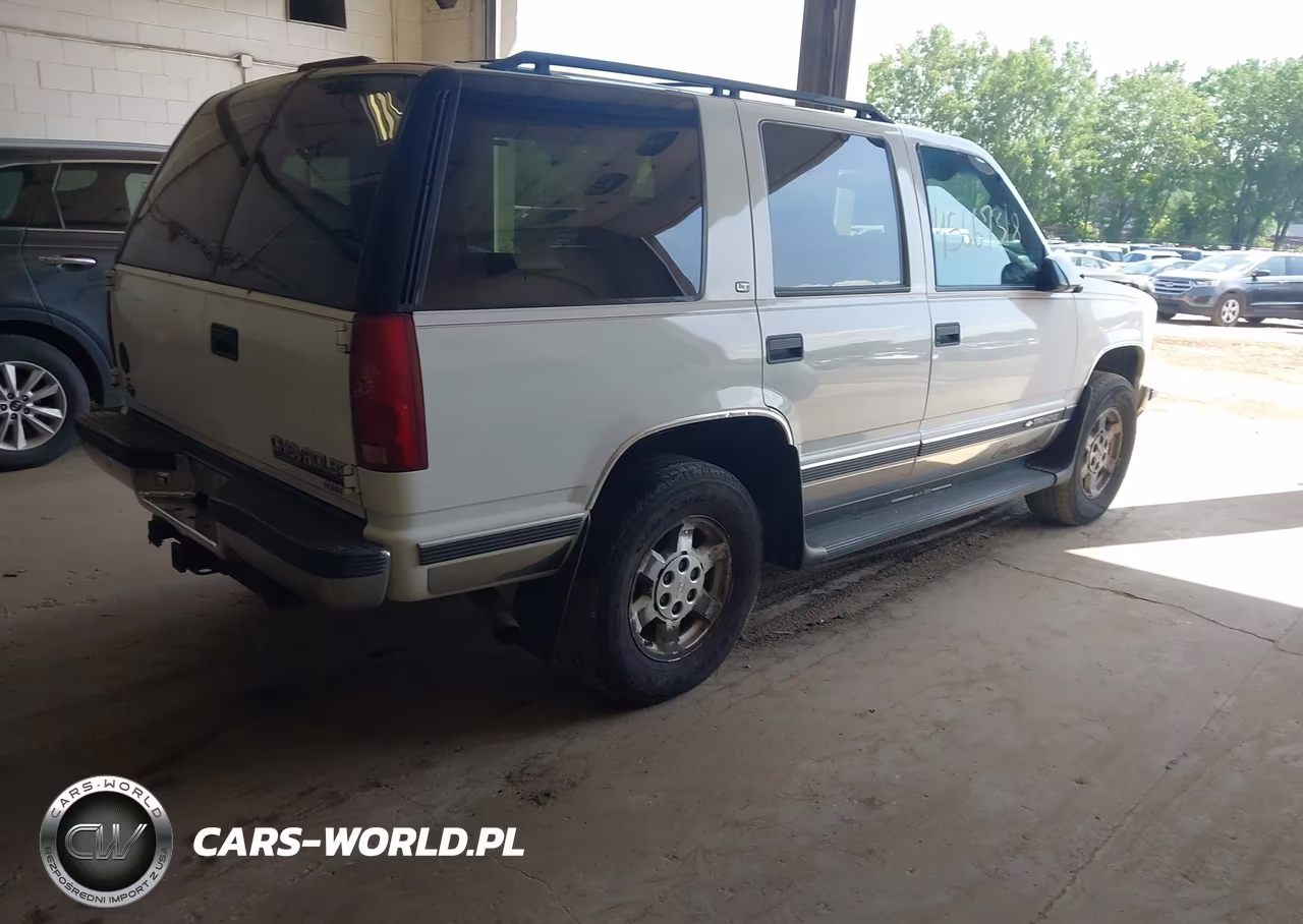 1999 Chevrolet Tahoe Ls VIN:1GNEK13R8XJ531457 - 4