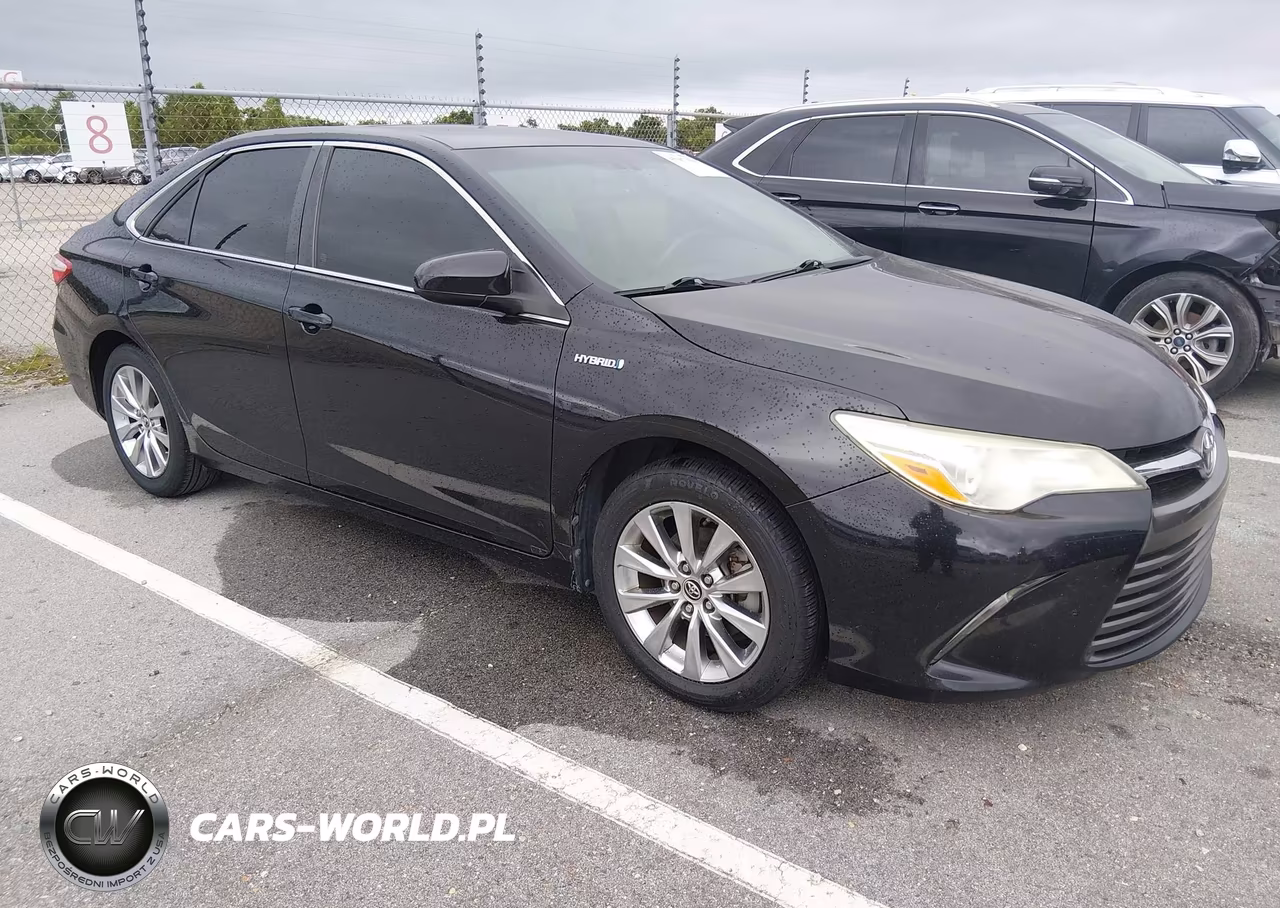 2015 Toyota Camry Hybrid Xle