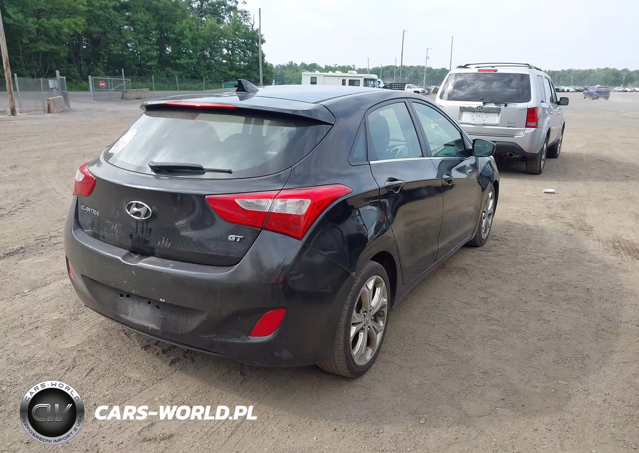 2013 Hyundai Elantra Gt VIN:KMHD35LE6DU081884 - 4
